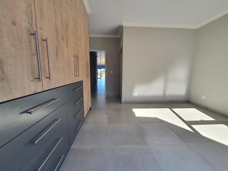 3 Bedroom Property for Sale in Dana Bay Western Cape